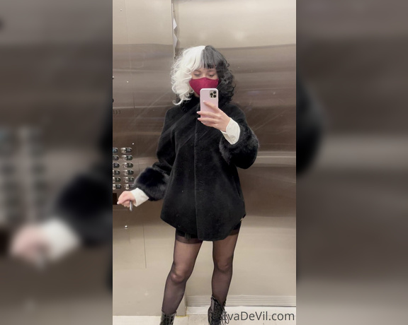 Eva de Vil aka Evadevil OnlyFans - (Video) The costume was a hit 3