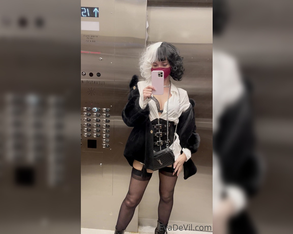 Eva de Vil aka Evadevil OnlyFans - (Video) The costume was a hit 3