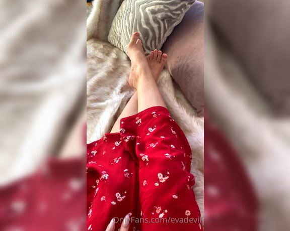 Eva de Vil aka Evadevil OnlyFans - (Video) For hopeful foot slaves #September2020 #feet