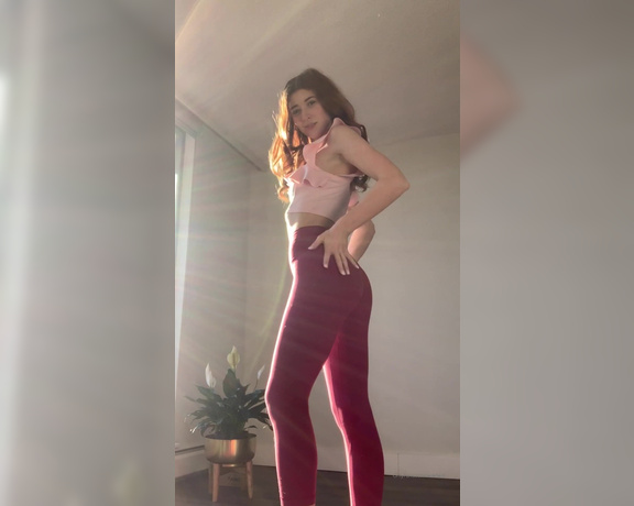 Eva de Vil aka Evadevil OnlyFans - (Video) These yoga pants are a little floofy! Definitely in need of a slave to lovingly remove all t