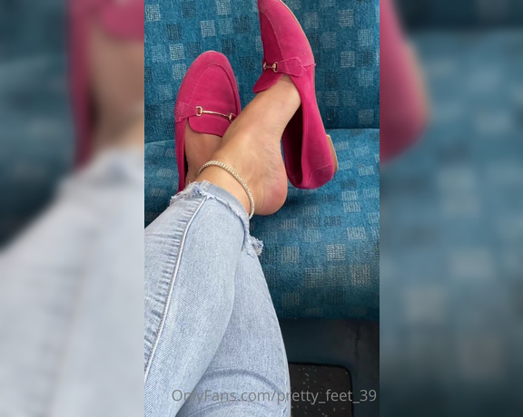 Goddess Vanessa aka Pretty_feet_39 OnlyFans - My feet get extremely sweaty in these flats