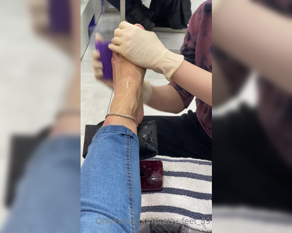 Goddess Vanessa aka Pretty_feet_39 OnlyFans - Pedi time…