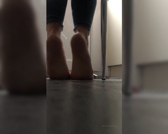 Goddess Vanessa aka Pretty_feet_39 OnlyFans - Ohhhh that slapping noise