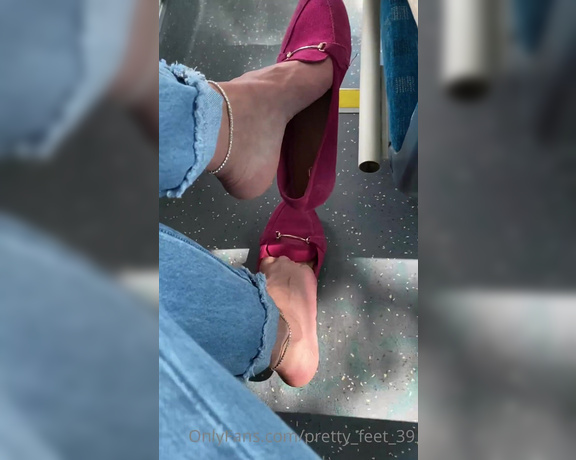 Goddess Vanessa aka Pretty_feet_39 OnlyFans - Dangling my sweaty flats on the bus… I bet you would love to sit next to me right now