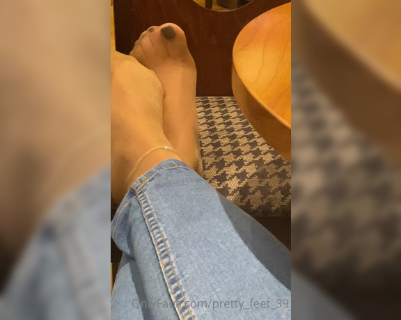 Goddess Vanessa aka Pretty_feet_39 OnlyFans - Costa Cofeeshop Teaser!! Show love and pay for your goddess coffee 9