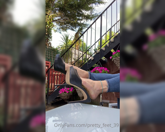 Goddess Vanessa aka Pretty_feet_39 OnlyFans - A little dangle for you in the garden