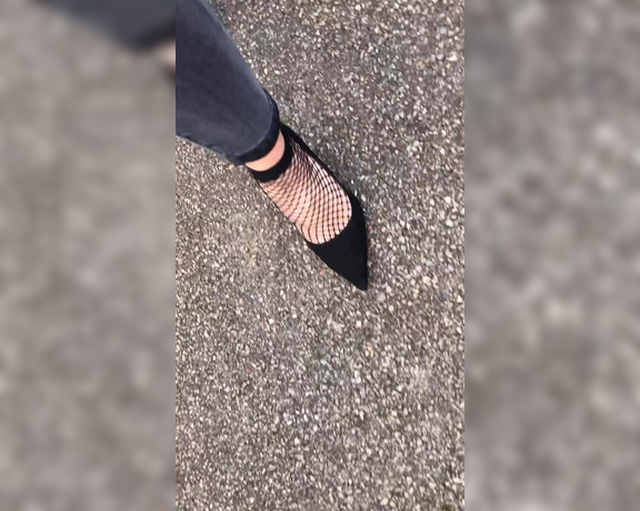 Goddess Vanessa aka Pretty_feet_39 OnlyFans - Walking in my sexy stilettos with fishnet socks during lockdown