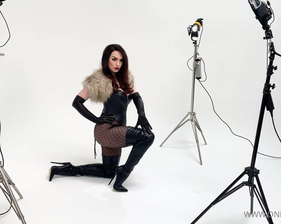 Goddess Serena - Goddess Gynarchy (Aka @Gynarchygoddess) - More Bts These 7 Inch Stiletto Fetish ...