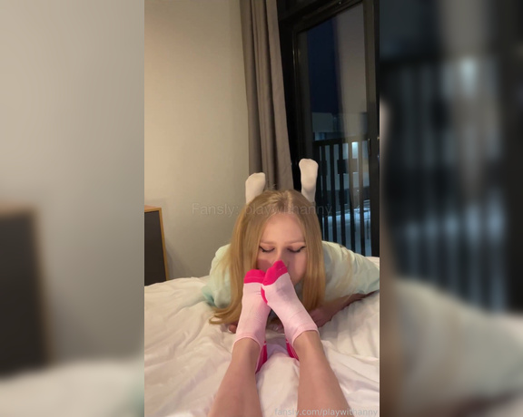 Fansly - Playwithanny Feet Video 59