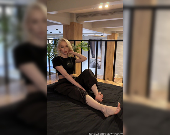 Fansly - Playwithanny Feet Video 89