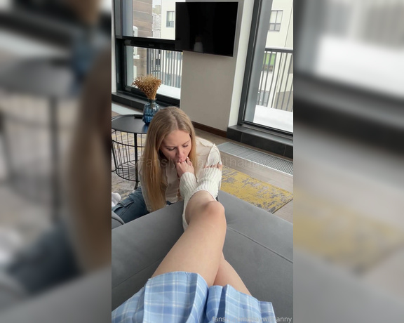 Fansly - Playwithanny Feet Video 37