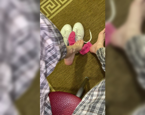 Fansly - Playwithanny Feet Video 3