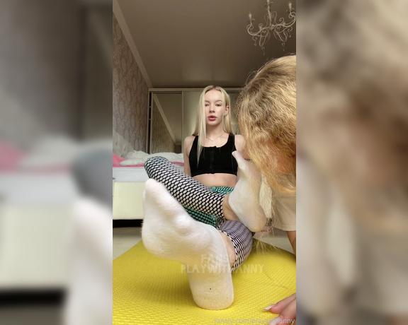 Fansly - Playwithanny Feet Video 8