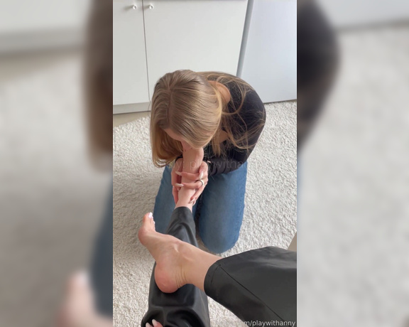 Fansly - Playwithanny Feet Video 46