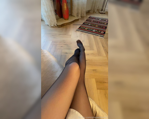 Fansly - Playwithanny Feet Video 32