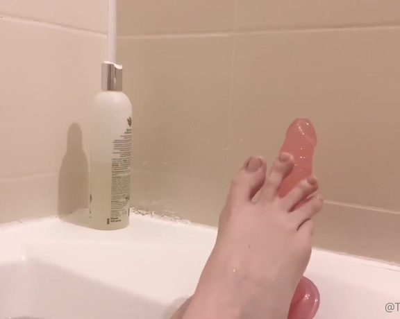 Fansly - Tsunderebean Feet Video 28