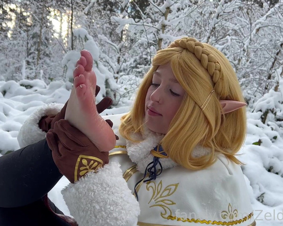 Fansly - ZeldaHyrule Feet Video 46