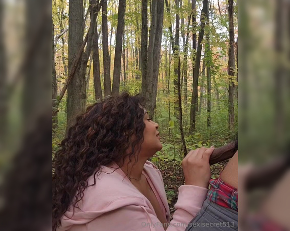 Britt Braithwaite aka Sexisecret513 OnlyFans - Went on a nature walk and met someone He liked to watch me wiggle my toes and watch my mouth around