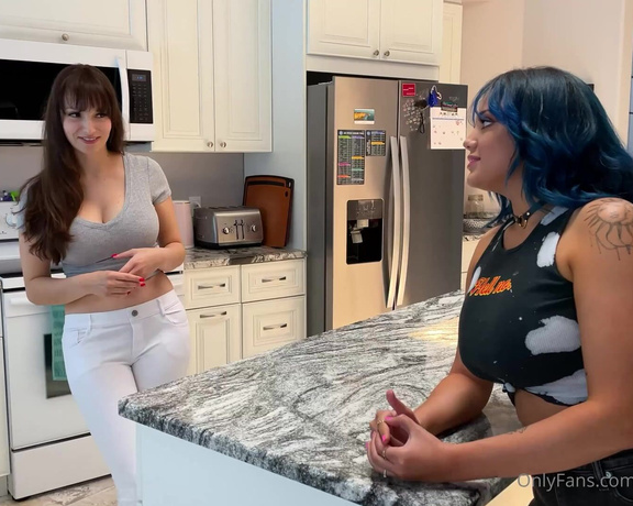 Nika Venom aka Thenikavenom OnlyFans - MARK YOUR CALENDERS My first EVER Hardcore GG is dropping on August 12th! My Bestfriends Mom ft @