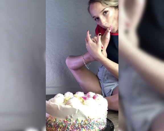 The Cosmic Goddess aka Cosmicstarlight OnlyFans - Full Video Cake Smash!