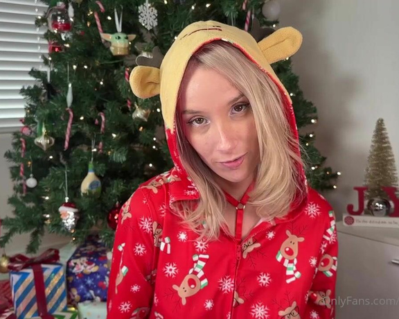 The Cosmic Goddess aka Cosmicstarlight OnlyFans - A very SWITCHY Christmas  In this video I finally let my switch come out for you guys! In the fir