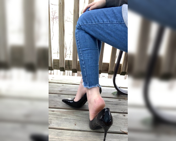 Celestial Tootsies aka Celestialtootsies OnlyFans - Improving my dangling skills while I get some fresh air! these black pumps are sexy as hellll