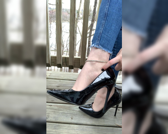 Celestial Tootsies aka Celestialtootsies OnlyFans - Improving my dangling skills while I get some fresh air! these black pumps are sexy as hellll