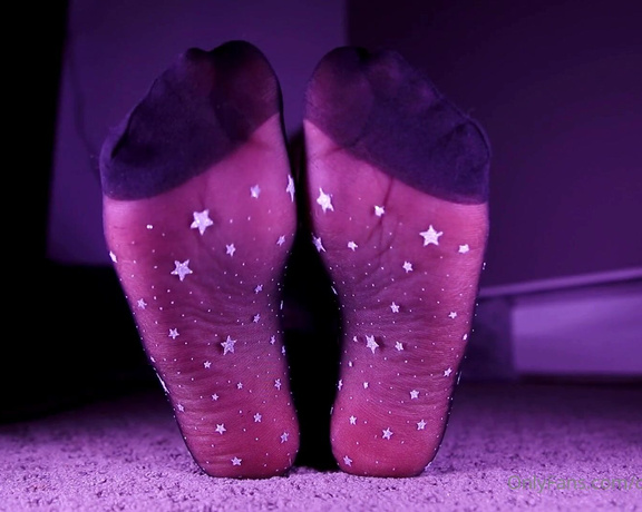 Celestial Tootsies aka Celestialtootsies OnlyFans - Enjoy my feet in these black stockings! Of course they have stars on them