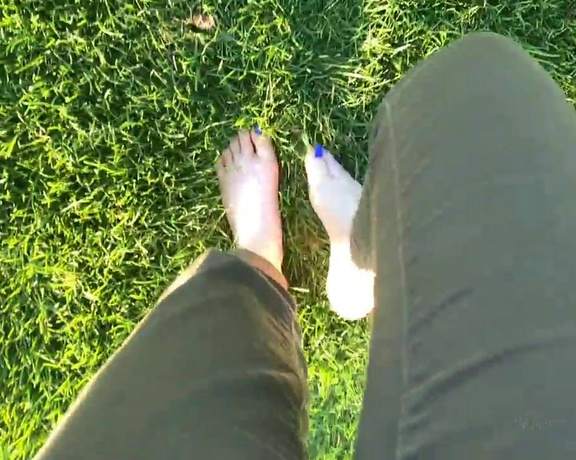 Celestial Tootsies aka Celestialtootsies OnlyFans - Fun lil video from our adventure )