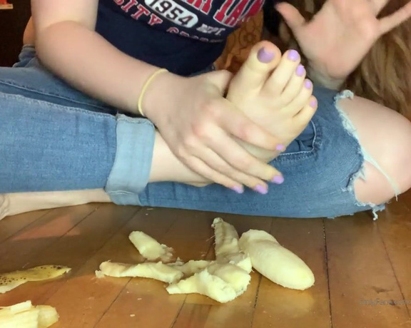 Celestial Tootsies aka Celestialtootsies OnlyFans - Mashing a banana with my feet! Who is gonna help me clean up this mess
