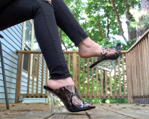 Celestial Tootsies aka Celestialtootsies OnlyFans - Dangle video with my brand new heels! Thanks to one of my loyal foot boys!