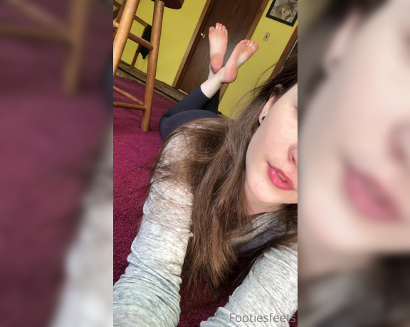 Delilah aka Footiesfeets OnlyFans - I kinda forgot how well loved the pose was So here’s a fun in the pose video Minimal talking Just