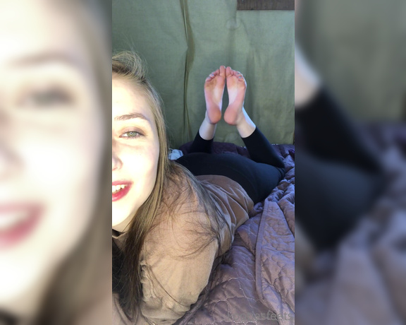 Delilah aka Footiesfeets OnlyFans - Soles in the pose