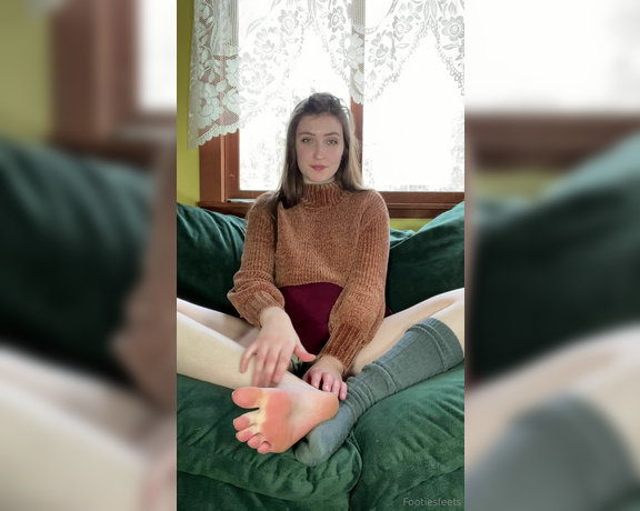 Delilah aka Footiesfeets OnlyFans - Sorry I’ve been gone ( I can’t wait to make you cum again