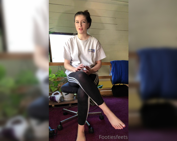 Delilah aka Footiesfeets OnlyFans - Tutor JOI POV You need a tutor in sex Ed because embarrassingly enough you don’t know the anatomy