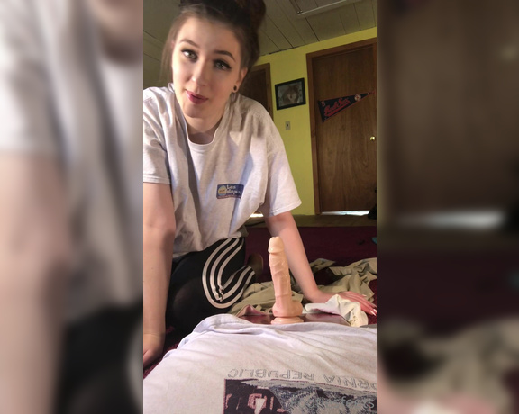 Delilah aka Footiesfeets OnlyFans - POV BJ girlfriend experience We’ve been dating for quite sometime But I’ve been too nervous to try