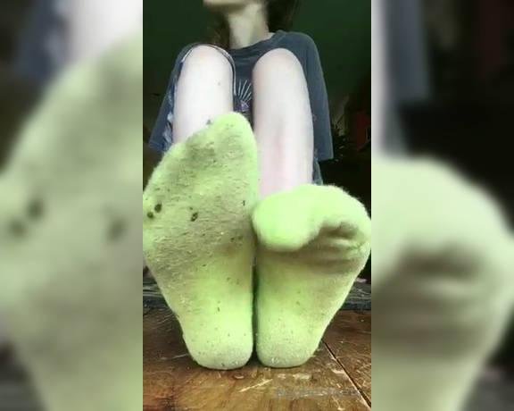 Delilah aka Footiesfeets OnlyFans - Green sock tease You know I wonder what happened to these