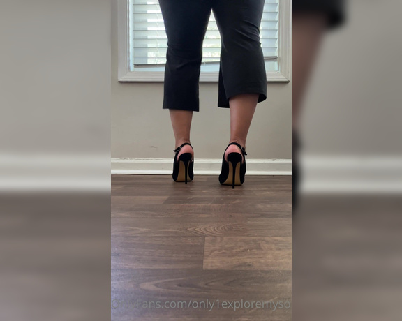 ExploreMySoles aka Only1exploremysoles OnlyFans - You really thought I wouldn’t destroy your balls