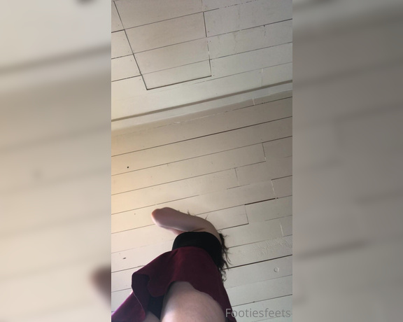 Delilah aka Footiesfeets OnlyFans - Giantess Video It’s been too long since I’ve found a tiny on my floor Maybe I’ve just been missing