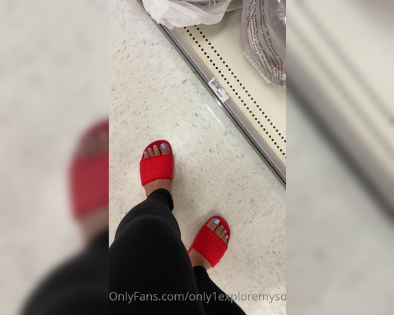 ExploreMySoles aka Only1exploremysoles OnlyFans - Come shopping with me at target and yes you can pay for my items