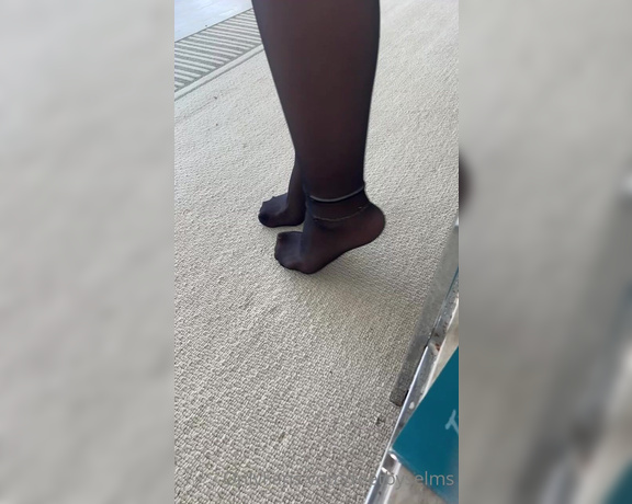 Feetbyselms aka Feetbyselms OnlyFans Video 916