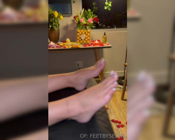 Feetbyselms aka Feetbyselms OnlyFans - Behind the scenes