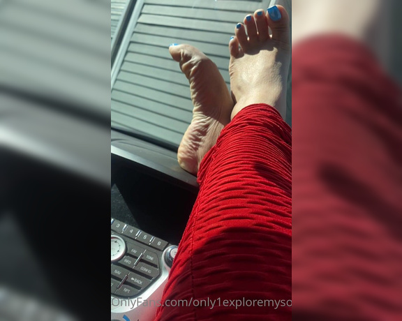 ExploreMySoles aka Only1exploremysoles OnlyFans - It’s such a nice day today in Atlanta 2