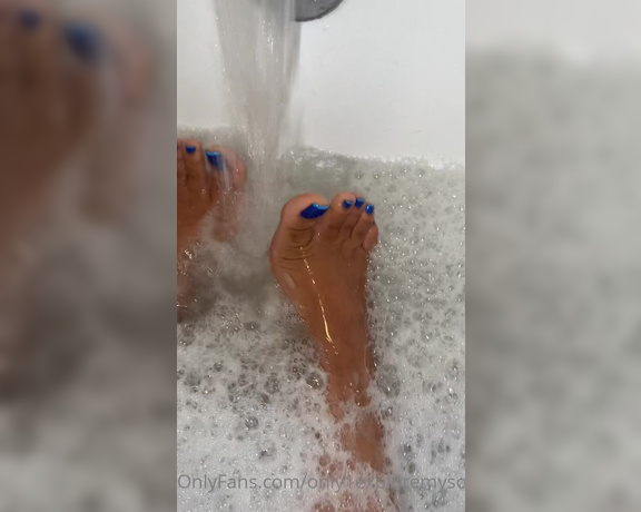 ExploreMySoles aka Only1exploremysoles OnlyFans - Getting them fresh like you want them