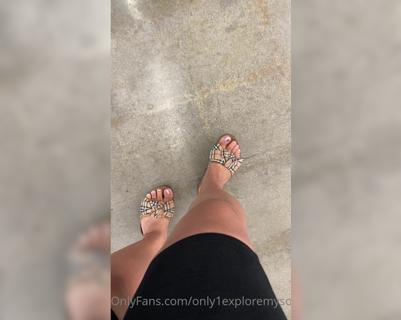 ExploreMySoles aka Only1exploremysoles OnlyFans - Come with me to get groceries & you pay for them