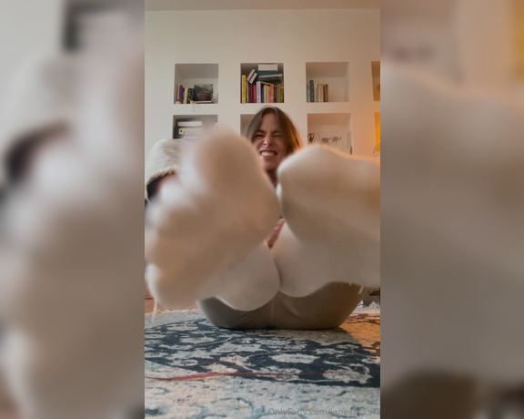 Jane aka Janesocks7 OnlyFans - Instructions for the sock lover 1