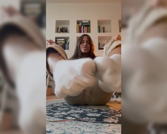 Jane aka Janesocks7 OnlyFans - Instructions for the sock lover 1