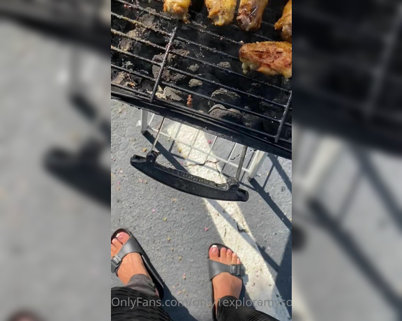 ExploreMySoles aka Only1exploremysoles OnlyFans - Grill your meat with