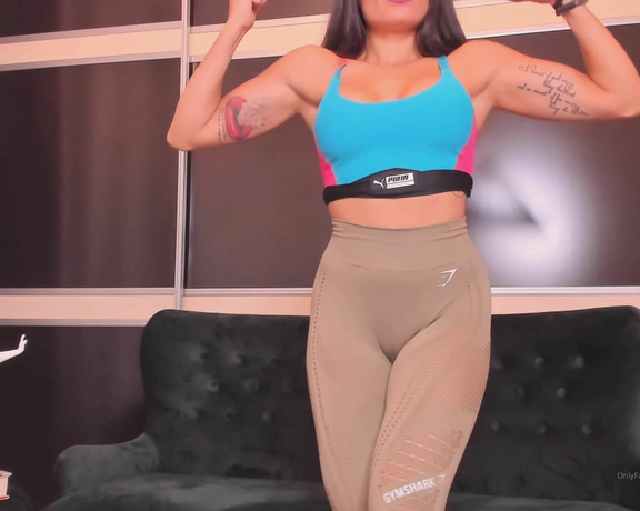 Goddess Domdeluxury aka Domdeluxury OnlyFans - And because today was about Gym ,I want you to watch this clip and be sure Im stronger than you! #B