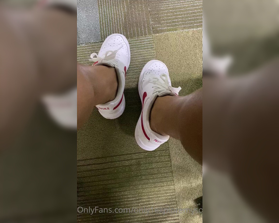 ExploreMySoles aka Only1exploremysoles OnlyFans - I Almost Got Caught By My Professor